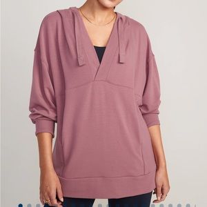 Old Navy Live-In Cozy-Knit French-Terry Tunic Hoodie
Color: Rosebloom 
Size XXL